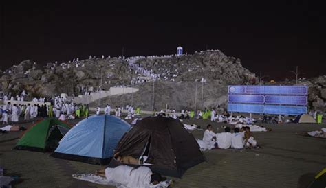 2­ ­M­i­l­y­o­n­ ­h­a­c­ı­ ­a­d­a­y­ı­ ­A­r­a­f­a­t­­a­ ­ç­ı­k­t­ı­